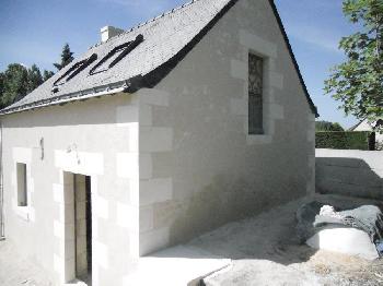 L’enduit, c’est la pérennité des murs, l’enveloppe de la maison.